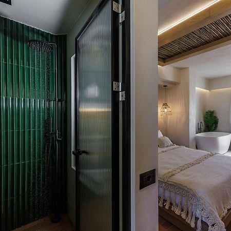 Aja Retreat Luxury Suites Kamári Extérieur photo